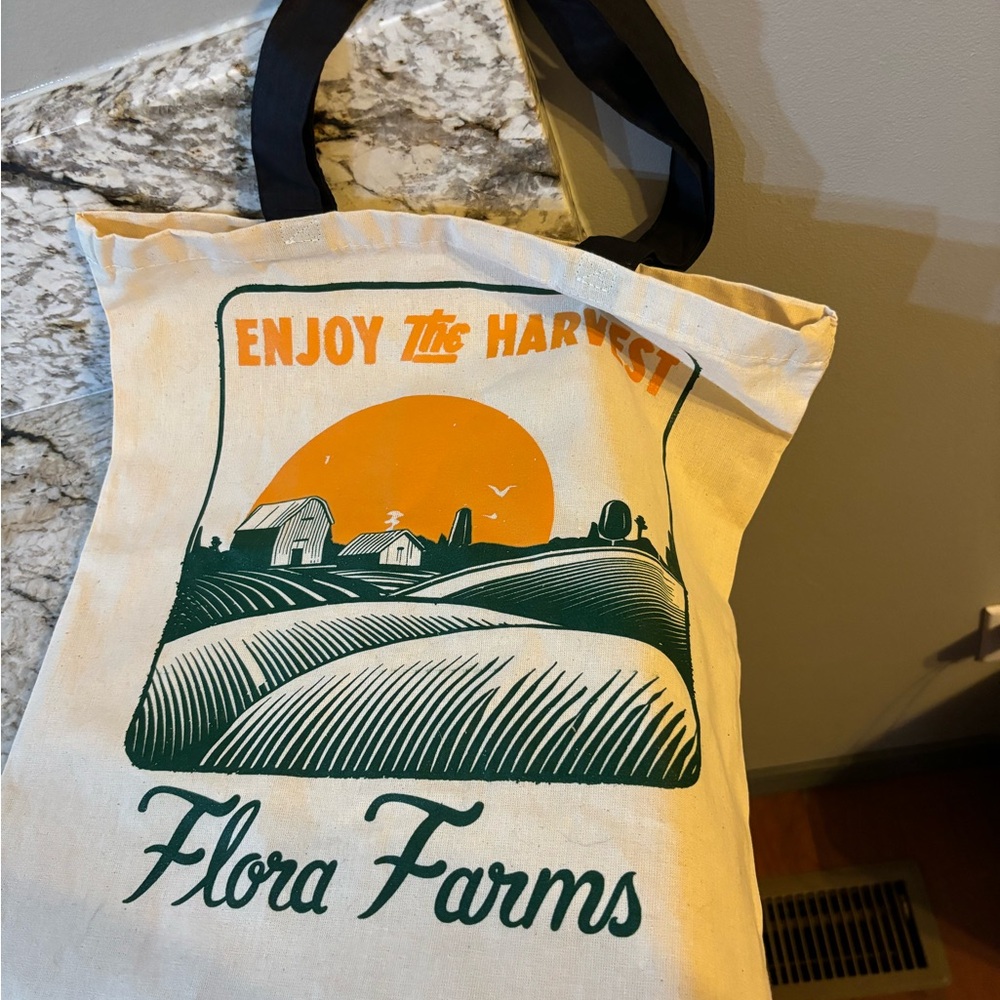 Canvas tote